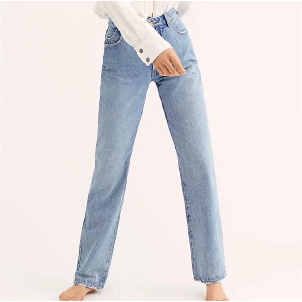 Rollas Classic Straight High Rise Jeans In 90’s Blue